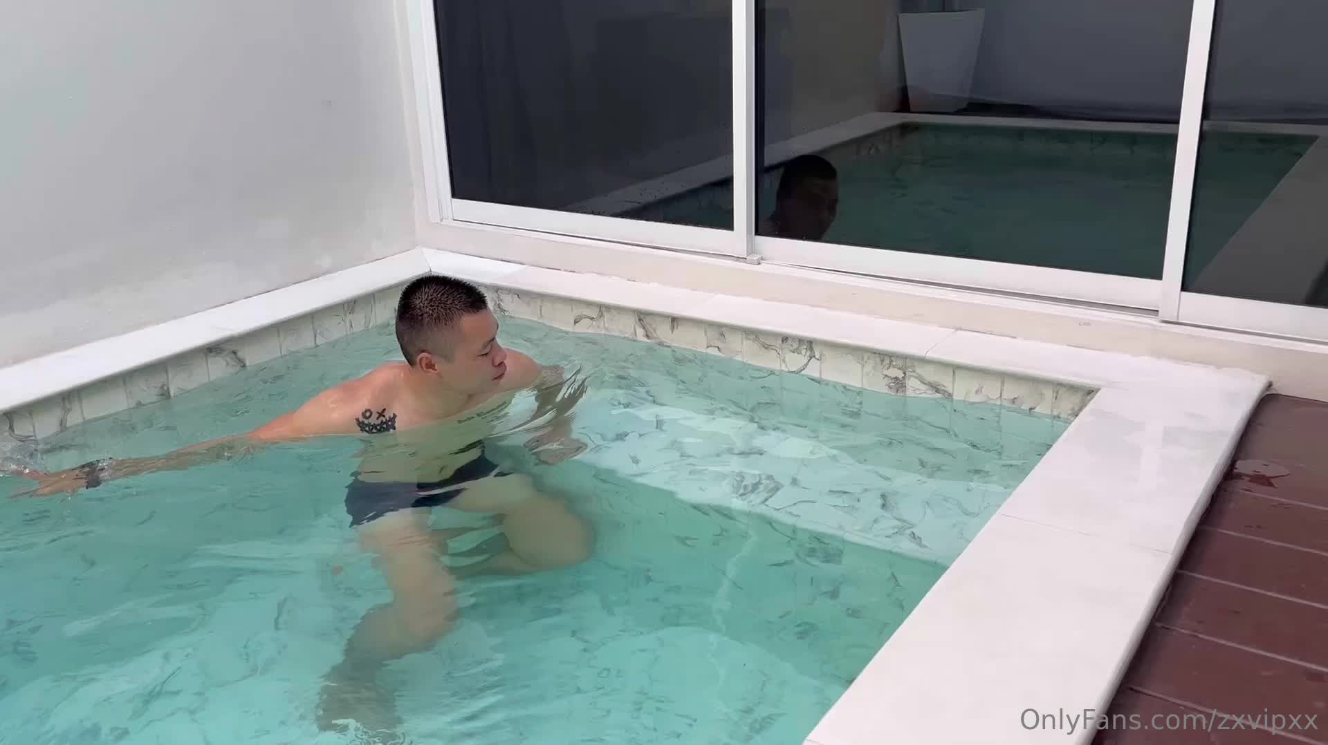 OnlyFans 2024 Zxvipxx The Relationship Master Is Constantly Having Sex Fucking A Capable Girl With A Short Haircut In The Pool XXX 1080p MP4-P2P [XC]