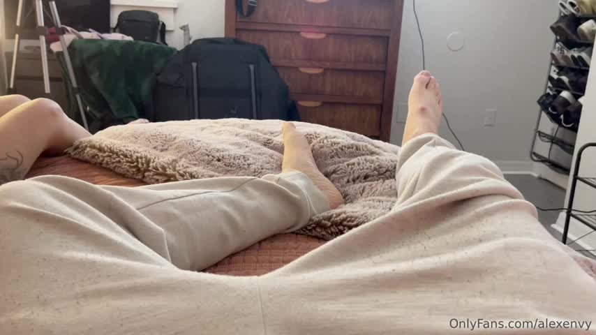 OnlyFans - Bunny Fae, Alex Envy rq.mp4