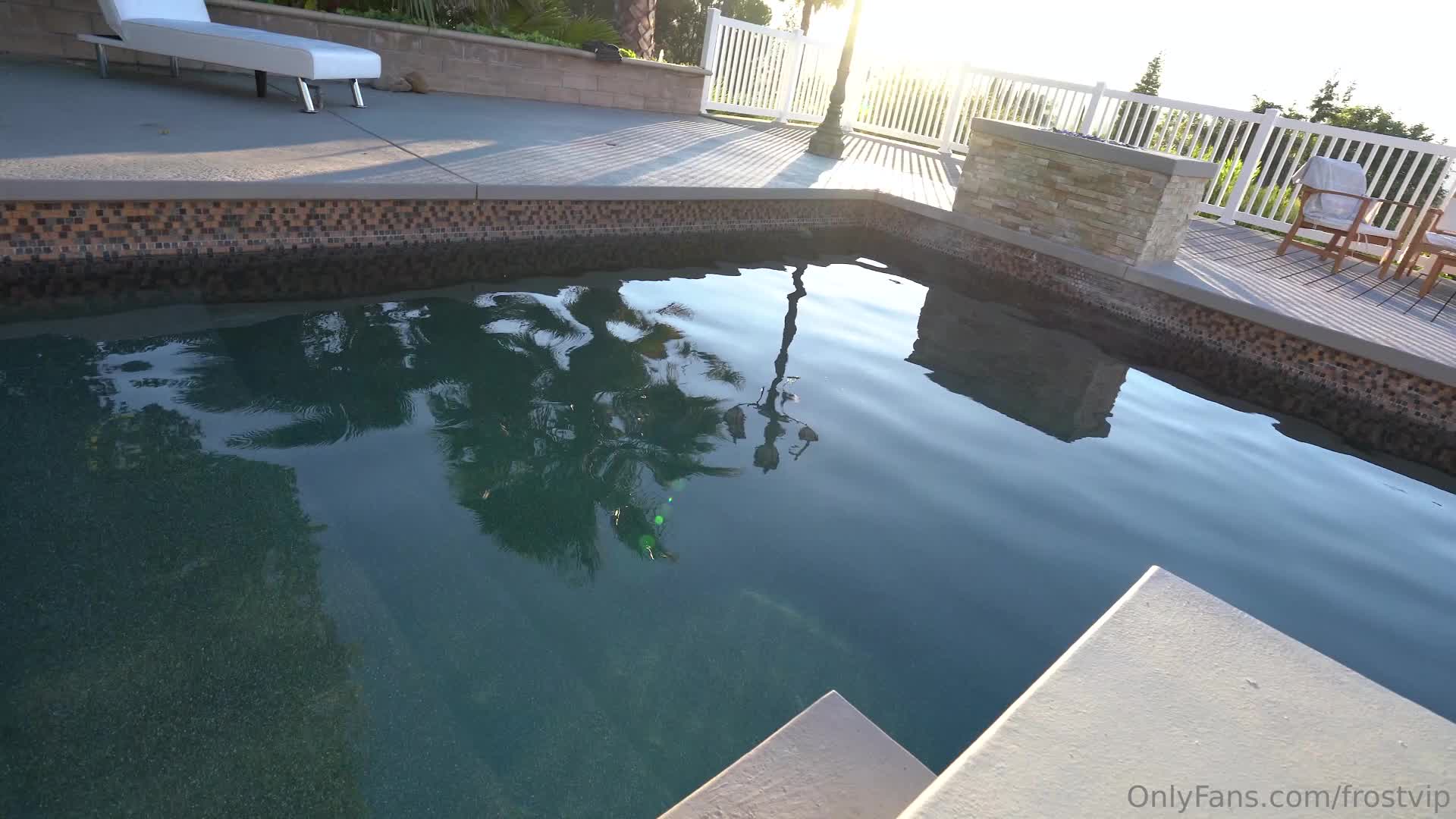 OnlyFans 2025 Emma Hix Poolside Sunset Fuck XXX 1080p MP4-P2P [XC]